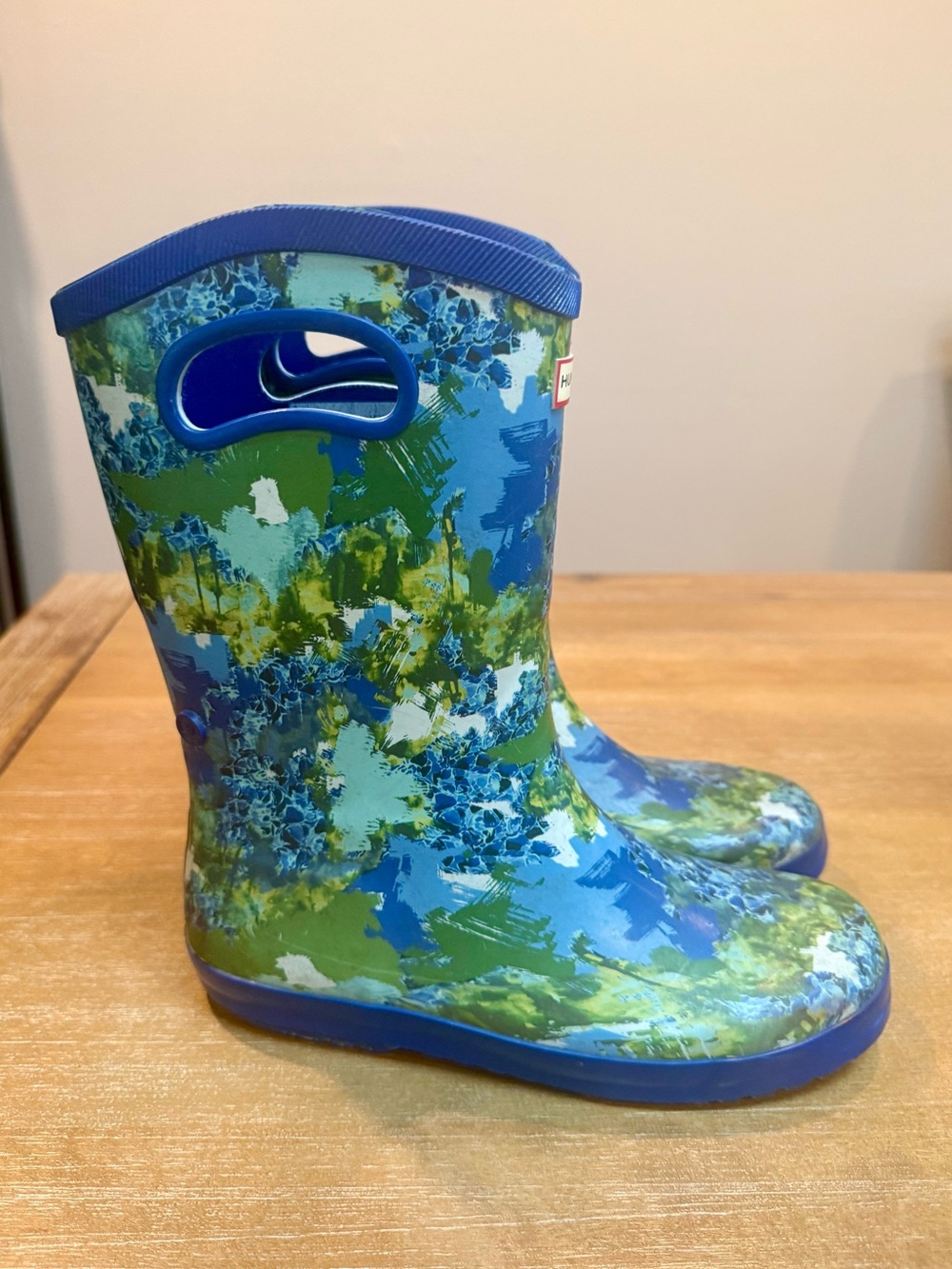 Hunter for Target Kids Rain Boots Blue Abstract Pull On Handle Size 5